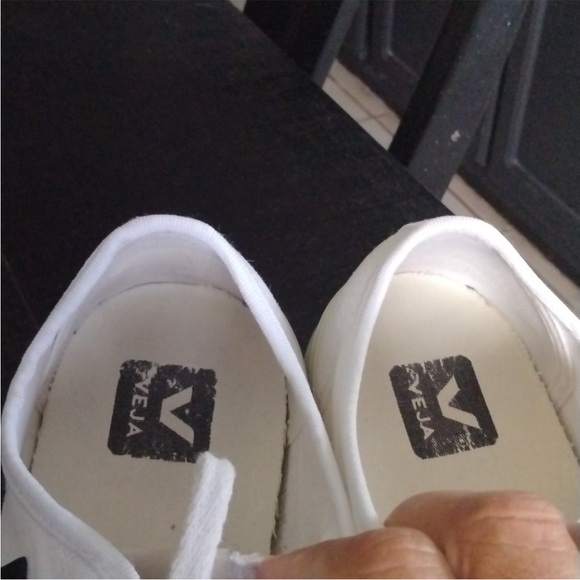 VEJA Wata Canvas Sneakers - size 7 - Picture 5 of 7
